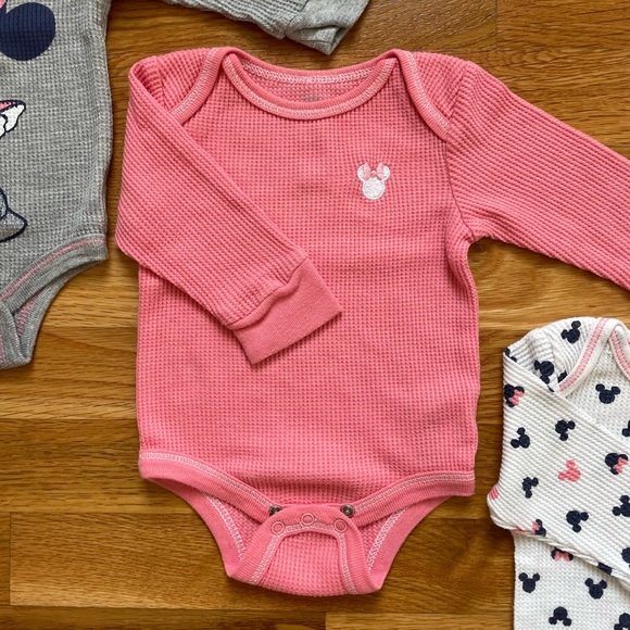 3 Disney Baby Thermal Onesie Bodysuit 6 Months - Picture 5 of 8